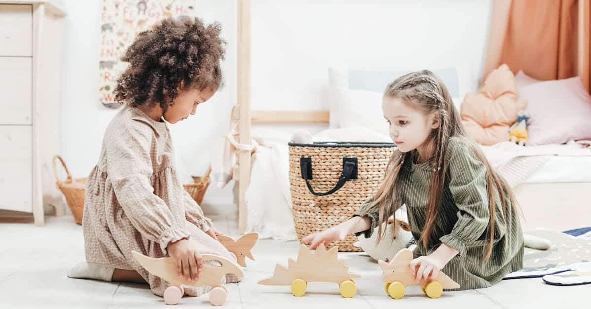 découvrez notre sélection de jouets en bois, alliant durabilité et créativité pour le plaisir des enfants. stimulez l'imagination de vos petits avec des jouets écologiques et élégants, parfaits pour un apprentissage ludique.